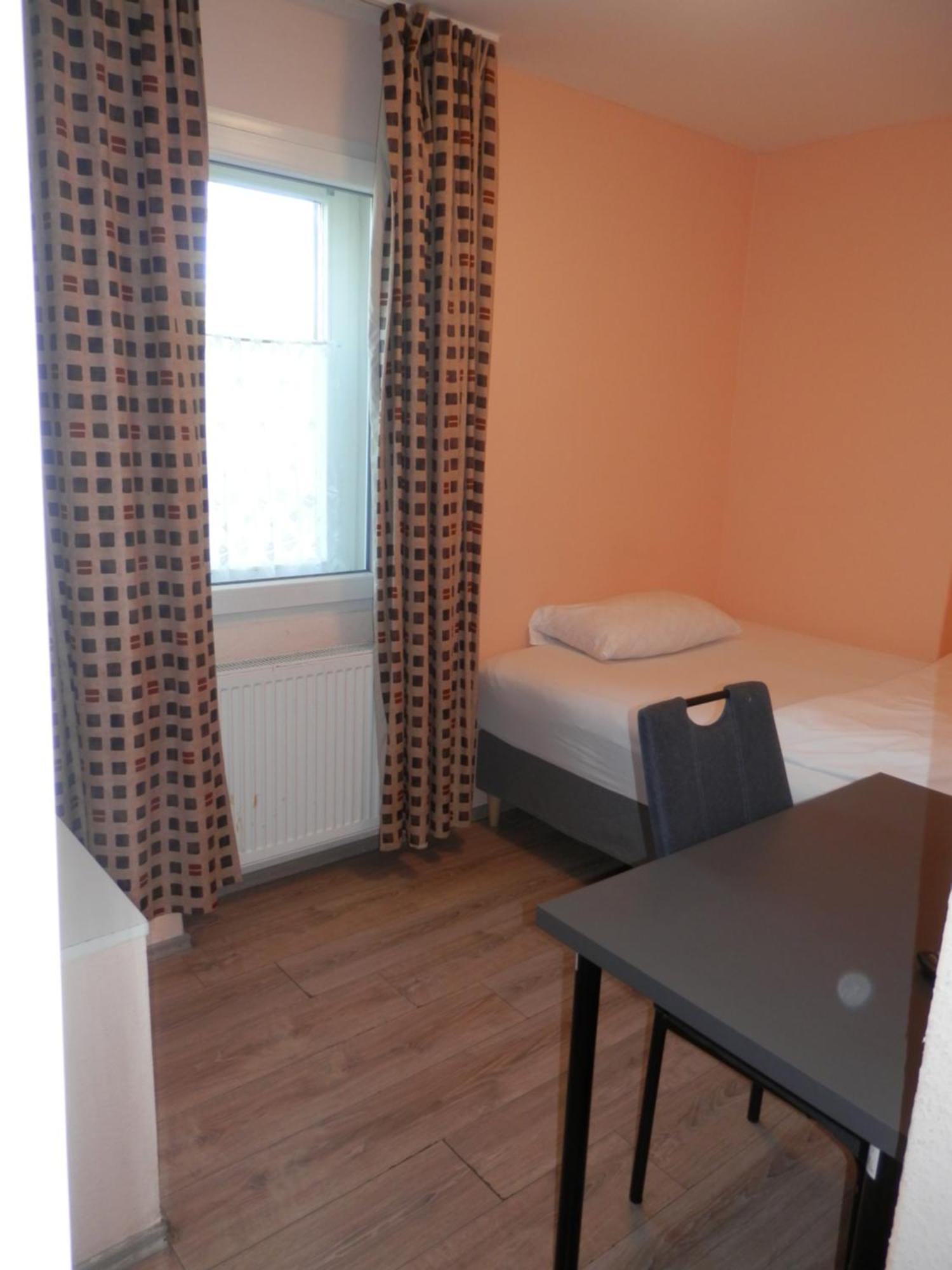 Relax Hotel-Ludwigshafen Zewnętrze zdjęcie