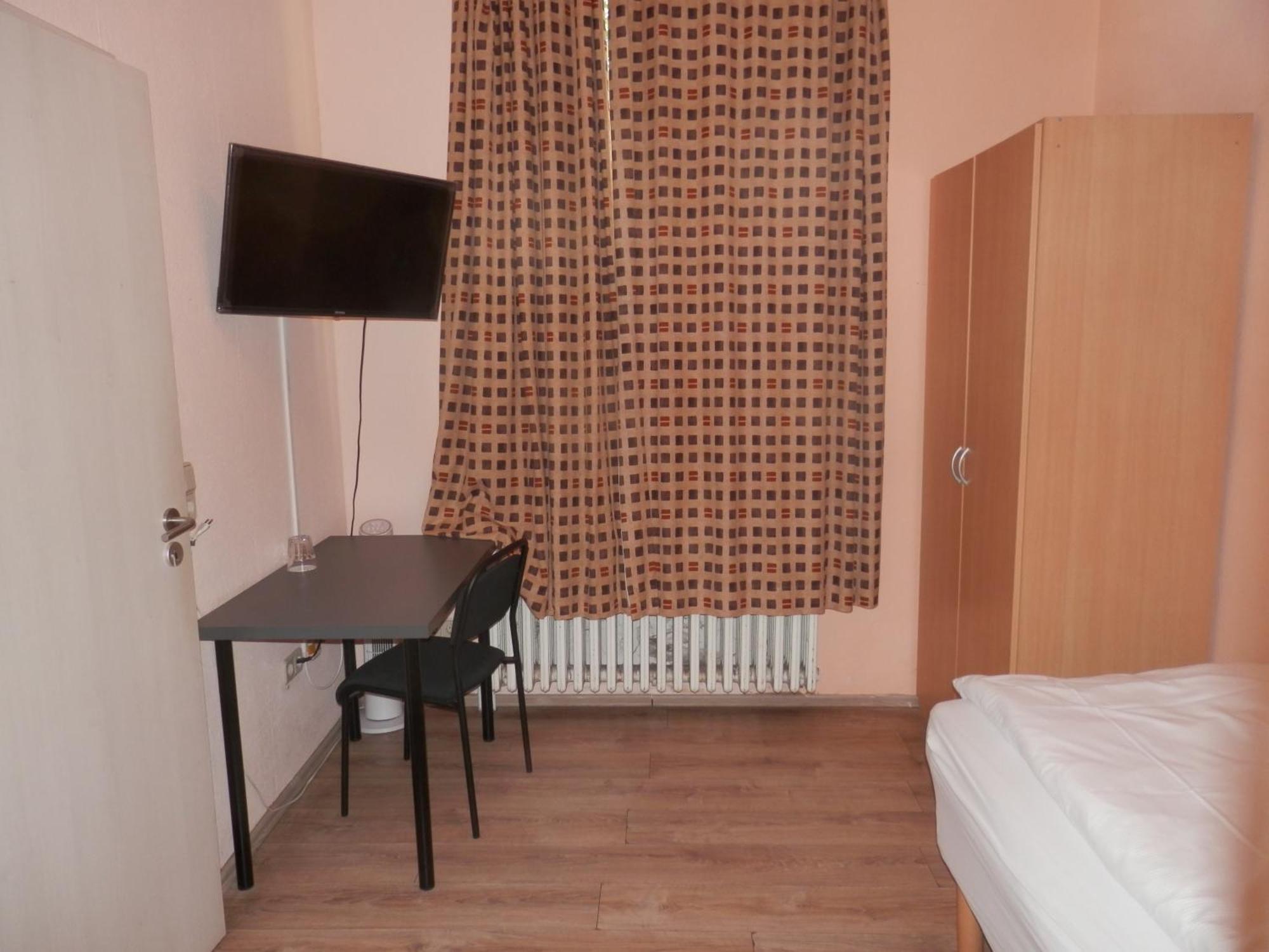 Relax Hotel-Ludwigshafen Zewnętrze zdjęcie