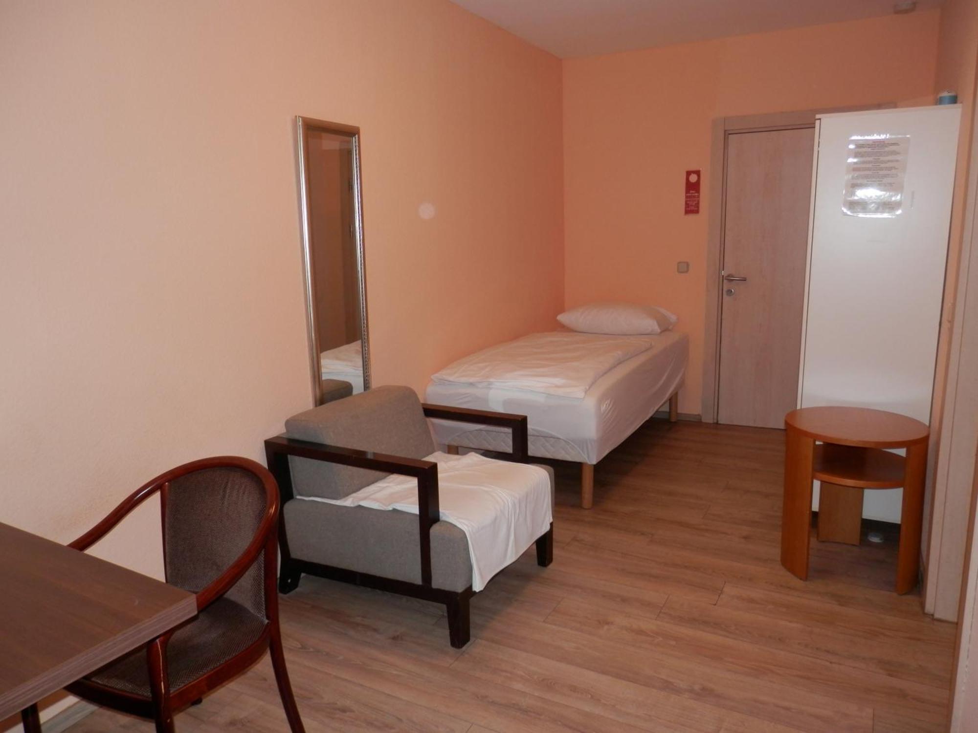 Relax Hotel-Ludwigshafen Zewnętrze zdjęcie