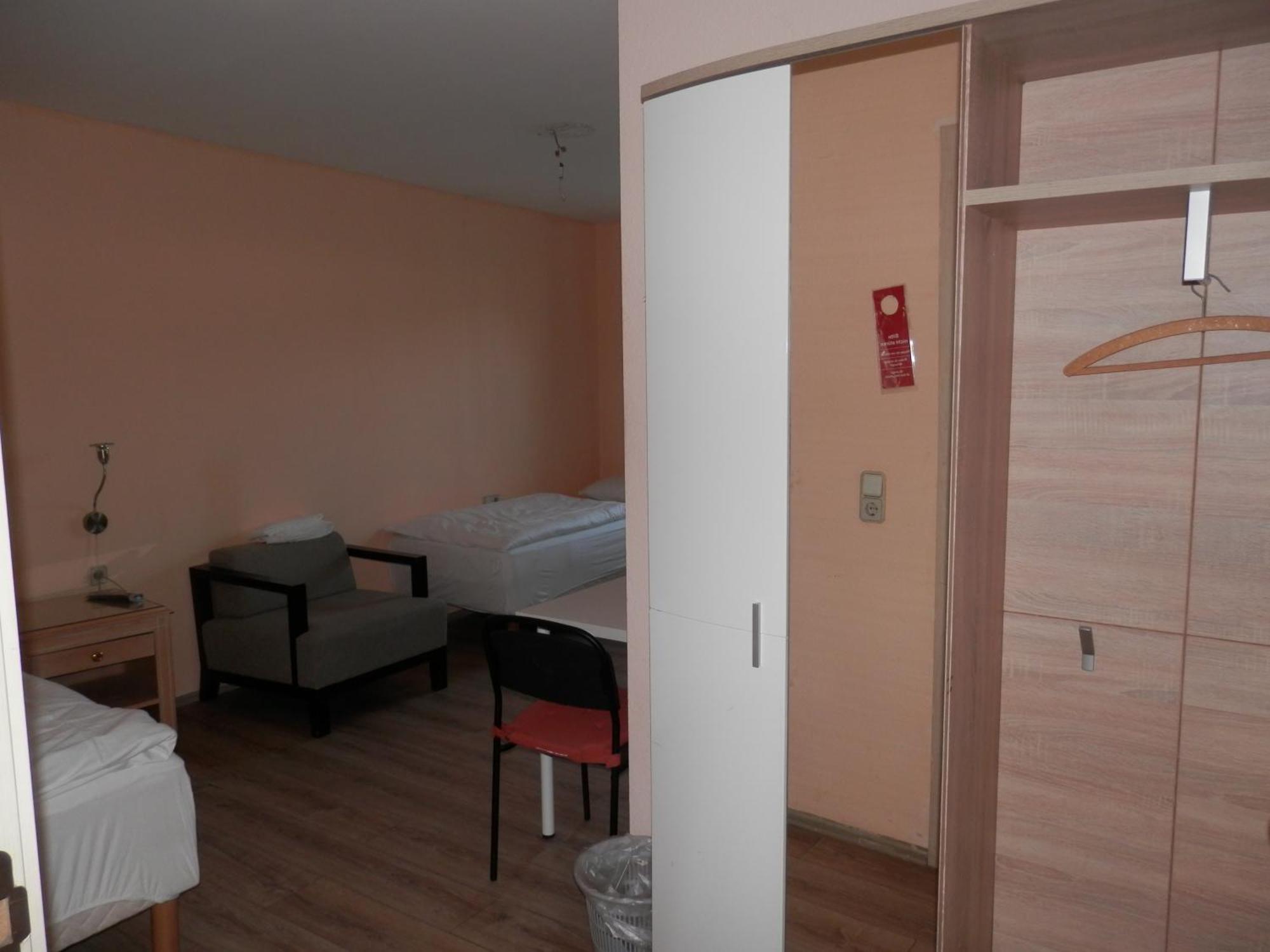 Relax Hotel-Ludwigshafen Zewnętrze zdjęcie